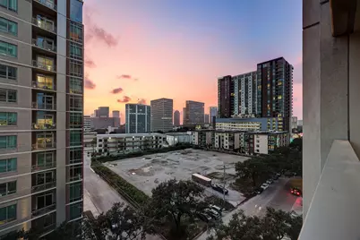 2047 Westcreek Lane #807, Houston, TX 77027 - Photo 27