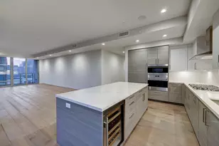 2047 Westcreek Ln, Houston, TX 77027 - Photo 9