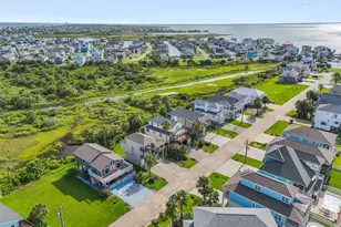 22517 Bay Point Dr, Galveston, TX 77554 - Photo 27