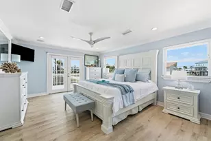 208 Coconut St, Tiki Island, TX 77554 - Photo 11