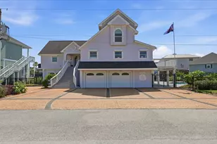 208 Coconut St, Tiki Island, TX 77554 - Photo 27