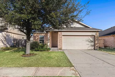 7014 Hazelnut Lane, Baytown, TX 77521 - Photo 1
