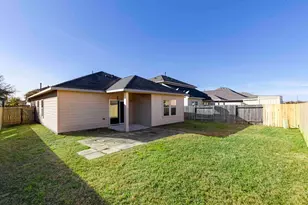 7014 Hazelnut Ln, Baytown, TX 77521 - Photo 11