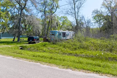 329 County Road 472, Sweeny, TX 77480 - Photo 23