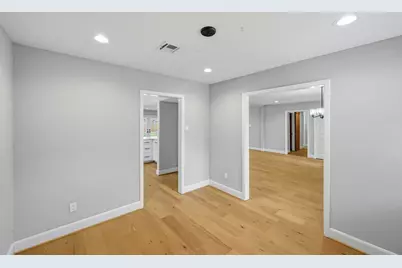 10306 Metronome Drive, Houston, TX 77043 - Photo 17