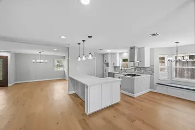 10306 Metronome Drive, Houston, TX 77043 - Photo 9