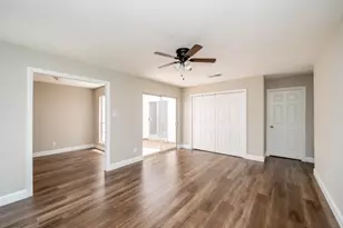 13911 Briar Pl Dr, Houston, TX 77077 - Photo 7