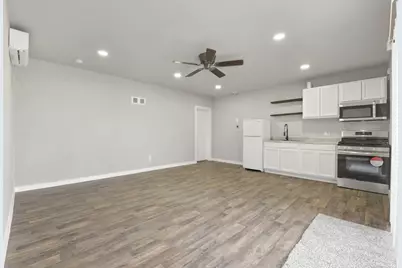 6504 Canal Street #2B, Houston, TX 77011 - Photo 5