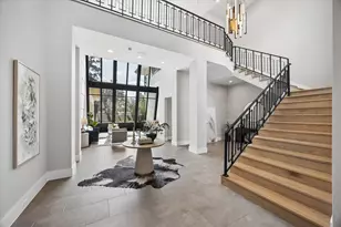 10943 Britoak Ln, Houston, TX 77079 - Photo 3