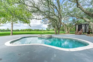 16610 Meadow Ln, Danbury, TX 77534 - Photo 45