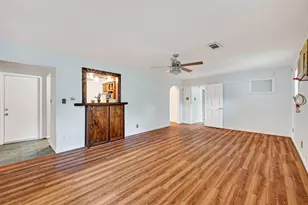 7426 Miley St, Houston, TX 77028 - Photo 13