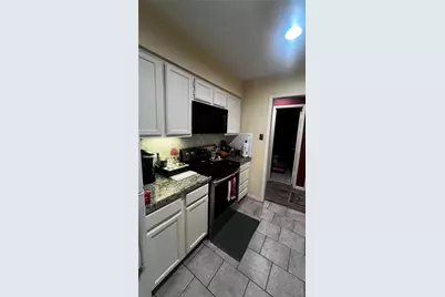8210 Twin Tree Lane, Houston, TX 77071 - Photo 7