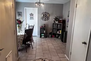 8210 Twin Tree Ln, Houston, TX 77071 - Photo 3