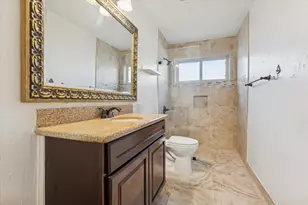 9642 Judalon Ln, Houston, TX 77063 - Photo 15