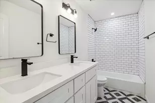 306 E 40th 1/2 St, Houston, TX 77018 - Photo 5