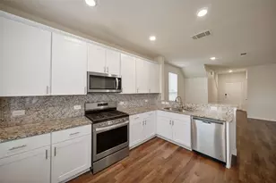 14551 Maple Field Dr, Houston, TX 77069 - Photo 3