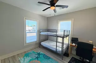 2219 45th St, Galveston, TX 77550 - Photo 9