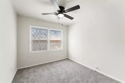7725 St Lo Road, Houston, TX 77033 - Photo 21
