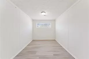 7725 St Lo Rd, Houston, TX 77033 - Photo 13