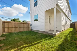 135 S Virginia Ave, La Porte, TX 77571 - Photo 15