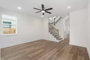 135 S Virginia Ave, La Porte, TX 77571 - Photo 1