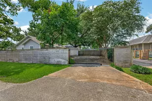 2019 Gostick St, Houston, TX 77008 - Photo 37