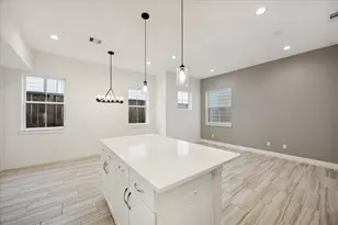 414 N Live Oak St, Houston, TX 77003 - Photo 17