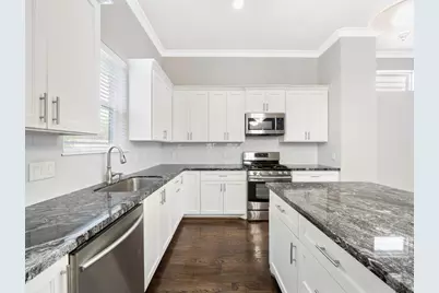 812 Fisher Street #J, Houston, TX 77018 - Photo 5