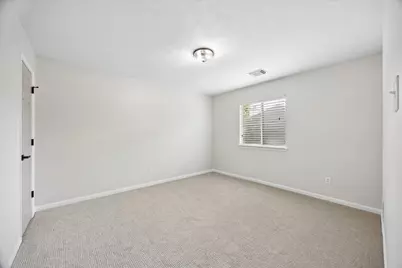 9127 Stoneleigh Drive, Sugar Land, TX 77479 - Photo 23