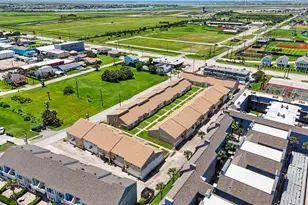 3700 83rd St, Galveston, TX 77554 - Photo 27