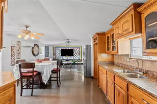 22202 Maplewood Dr, Katy, TX 77449 - Photo 19