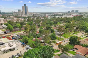 10011 Westview Dr, Houston, TX 77055 - Photo 19