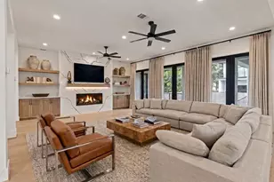5009 Holt St, Bellaire, TX 77401 - Photo 11