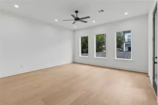 5009 Holt St, Bellaire, TX 77401 - Photo 19