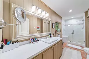 8936 Chatsworth Dr, Houston, TX 77024 - Photo 19