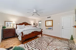 8936 Chatsworth Dr, Houston, TX 77024 - Photo 5