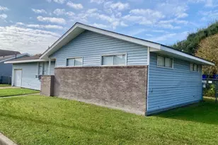 1601 20th St, Galveston, TX 77550 - Photo 1