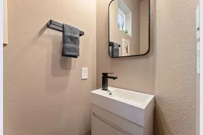 515 Altic Street, Houston, TX 77011 - Photo 7