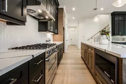 2011 Hopkins Street, Houston, TX 77006 - Photo 21