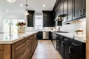 2011 Hopkins St, Houston, TX 77006 - Photo 17