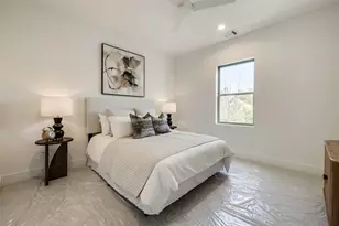 2011 Hopkins St, Houston, TX 77006 - Photo 35