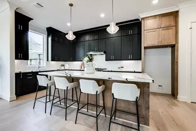 2011 Hopkins Street, Houston, TX 77006 - Photo 13