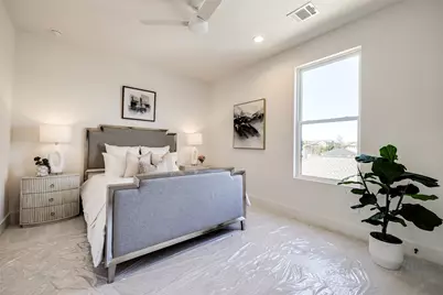 2011 Hopkins Street, Houston, TX 77006 - Photo 37