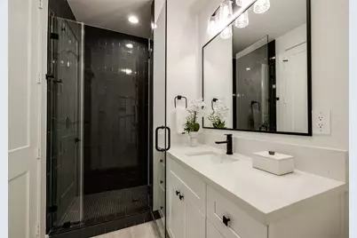 2011 Hopkins Street, Houston, TX 77006 - Photo 41