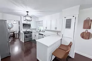 5948 Monroe St, Groves, TX 77619 - Photo 7