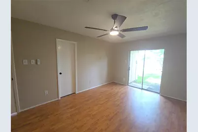 11130 Thunderhaven Drive, Houston, TX 77064 - Photo 7