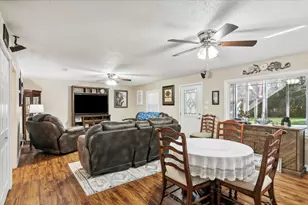 313 Roy Rd, Wallisville, TX 77597 - Photo 7
