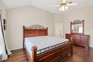 4004 S Dogwood Dr, Pearland, TX 77584 - Photo 5
