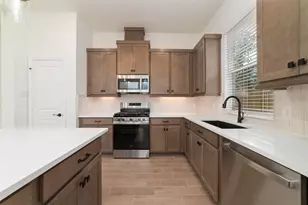 135 W Coralburst Loop, Montgomery, TX 77316 - Photo 11
