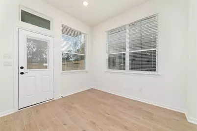 135 W Coralburst Loop, Montgomery, TX 77316 - Photo 9